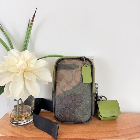 NWT Coach Multifunction Phone Pack In Signature Canvas With Camo Print - Picture 2 of 8